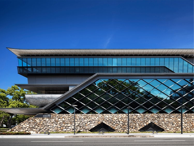 高知県(日本)/高知城歴史博物館 採用製品:MS2500・PU9000typeNB・2550LM・2506防カビ